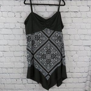 NWT - Women's Plus Spaghetti Strap Handkerchief Hem Top